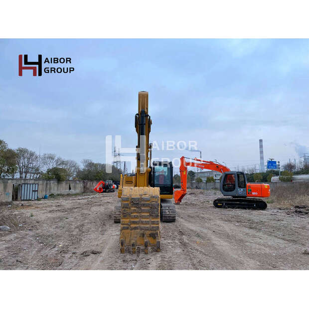 2022 Caterpillar 320D-46881888