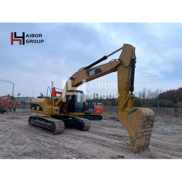 2022 Caterpillar 320D-46881889