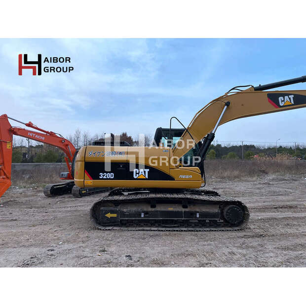 2022 Caterpillar 320D-46881890