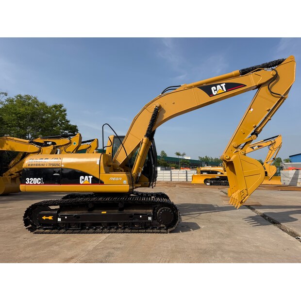 2017 Caterpillar 320BL-46881894
