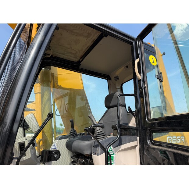 2017 كاتربيلر 320CL-46881900