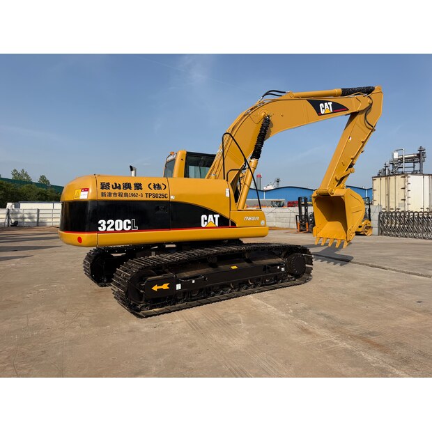2017 كاتربيلر 320CL-46881905