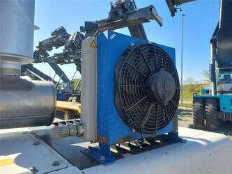 2012-svetruck-1460-46882304