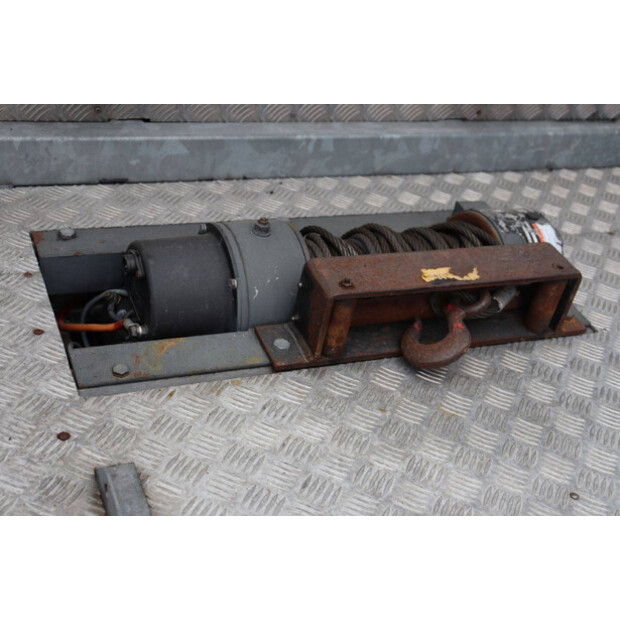 مرسيدس بنز SPRINTER-46882824