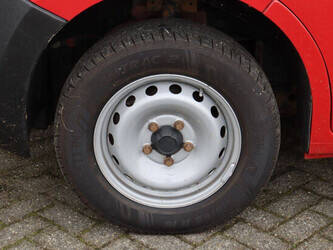 renault-master-1448447-46882998