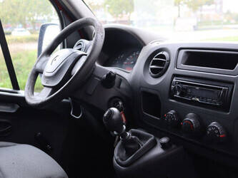 renault-master-1448447-46883024