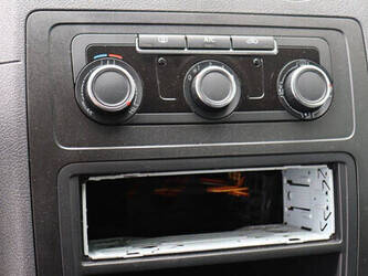 2015-volkswagen-caddy-1448451-46883133