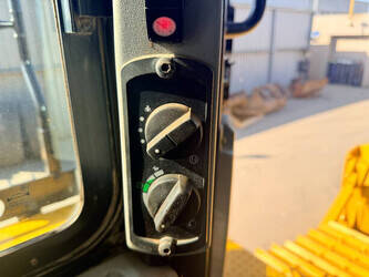 2016-caterpillar-d6t-xl-1448709-46885036