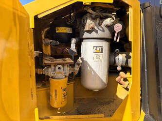 2016-caterpillar-d6t-xl-1448709-46885068