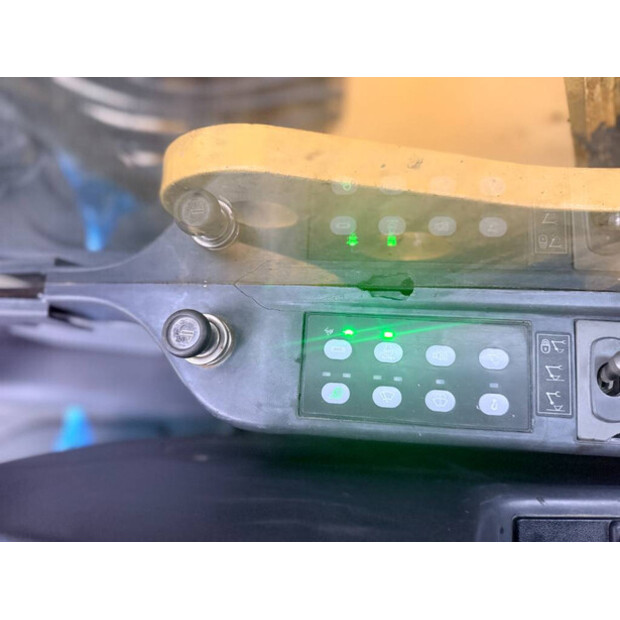 2007 Caterpillar 320DL-46885318