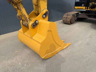 2015-caterpillar-320el-1448717-46885359