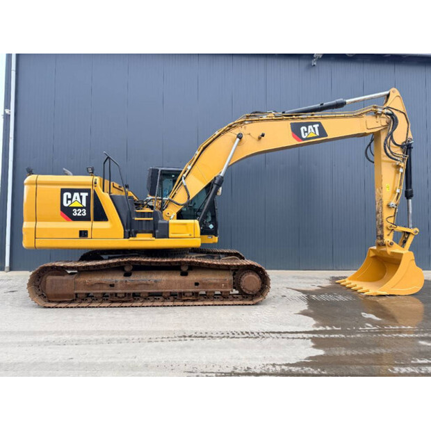 2018 Caterpillar 323-46885377