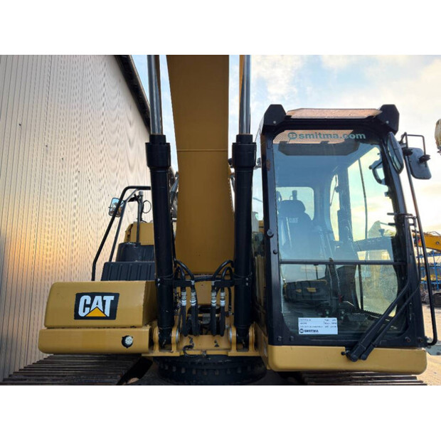 2019 Caterpillar 323-46885422