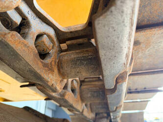 2020-caterpillar-330-1448722-46885559