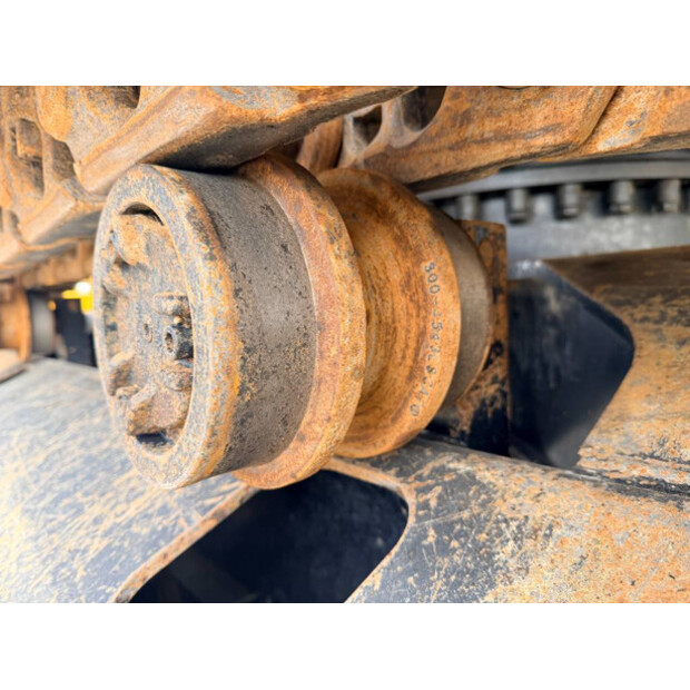 2020 Caterpillar 330-46885561