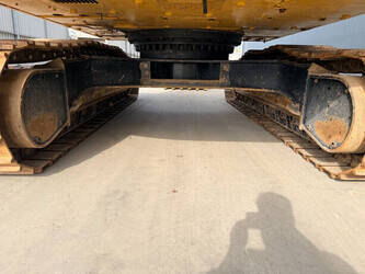 2020-caterpillar-330-1448722-46885566