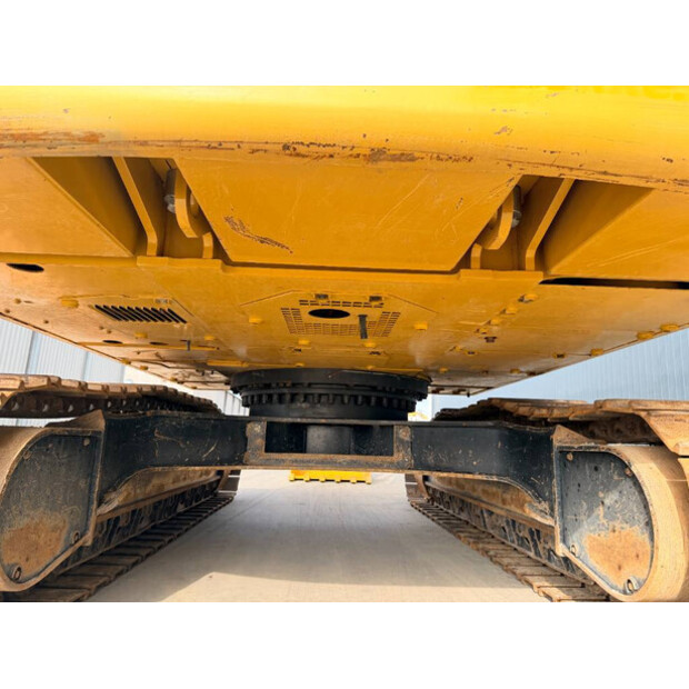 2020 Caterpillar 330-46885567