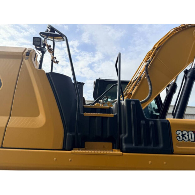 2020 Caterpillar 330-46885569