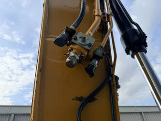 2020-caterpillar-330-1448722-46885575