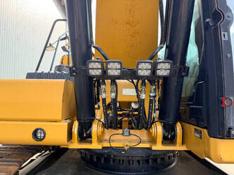 2020-caterpillar-330-1448722-46885577