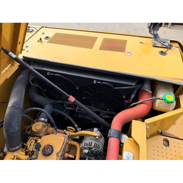 2020 Caterpillar 330-46885583