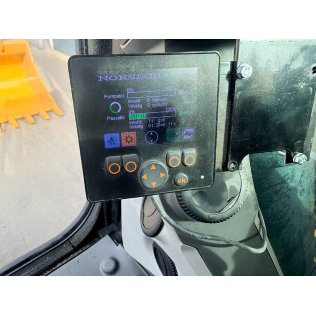 2020 Caterpillar 330-46885585