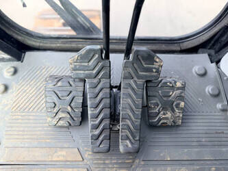 2020-caterpillar-330-1448722-46885589