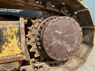 2017-caterpillar-352f-1448723-46885634