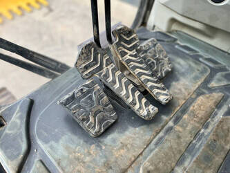 2015-caterpillar-352fl-1448724-46885706