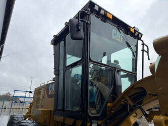 2018-caterpillar-140k-1448734-46886093