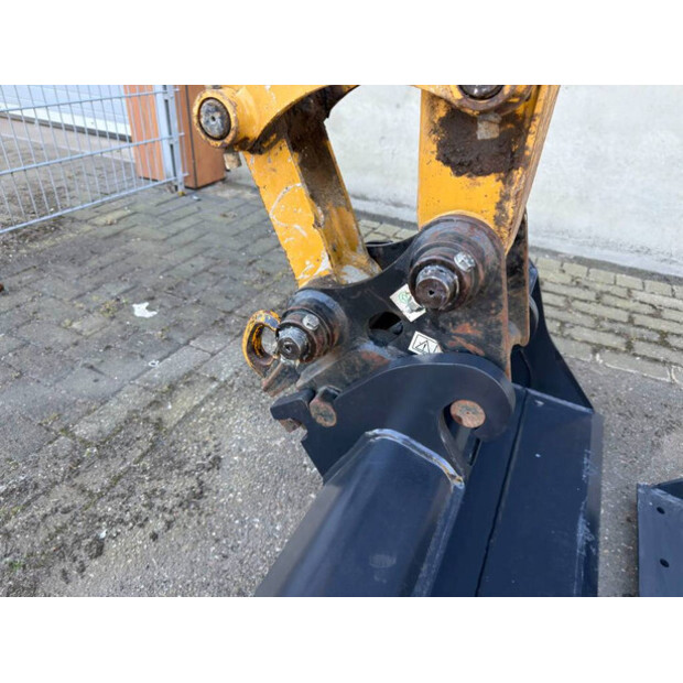 2020 كاتربيلر 303.5ECR-46886227