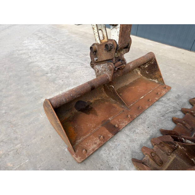 2017 TAKEUCHI TB230-46886265