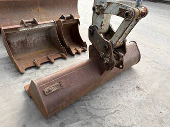 2017-takeuchi-tb230-1448738-46886266