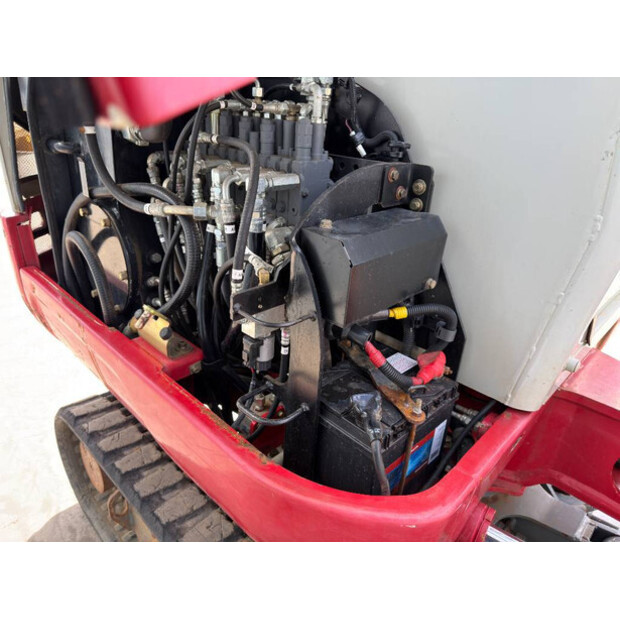 2017 TAKEUCHI TB230-46886277