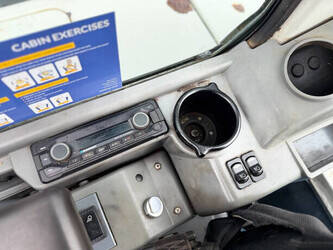 2010-takeuchi-tb235-1448739-46886326