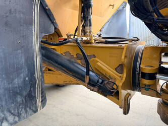 2016-caterpillar-730c2-1448741-46886415