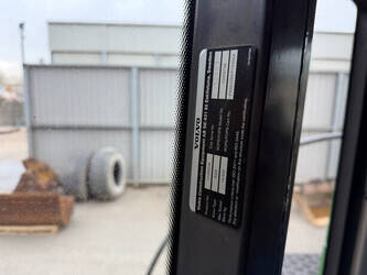 2013-volvo-a30f-1448744-46886600