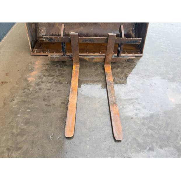 2016 Caterpillar 907M-46887637