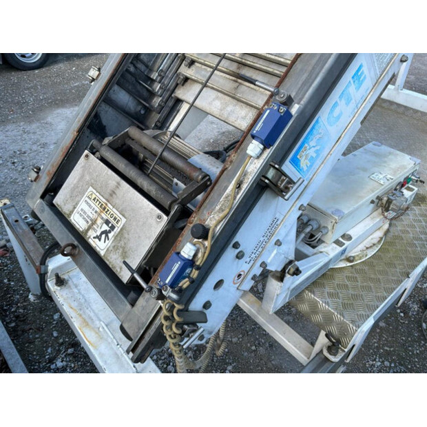 2010 CTE Pratika 250-46888364