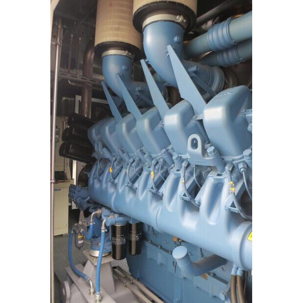 2017 ام تي يو 12V4000G63-46888412