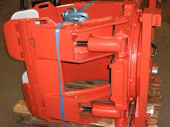 صورة ل شوكات المنصات 1992 Auramo RA-200NJ