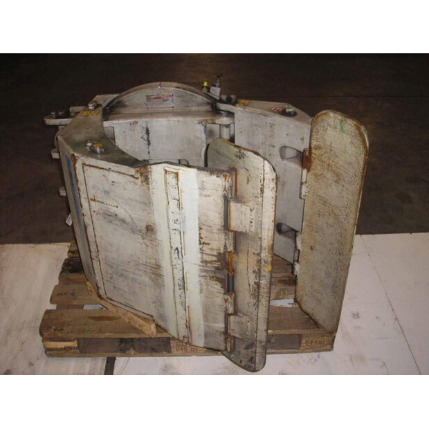 2004 CASCADE 40D-RCF-46888581