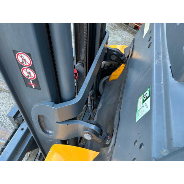 2015 Jungheinrich TFG425s-46888609