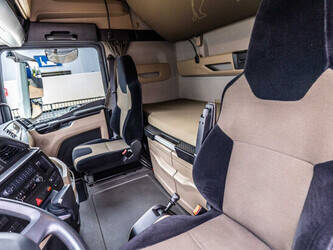 2021-man-tgx-18-470-1448823-46888760