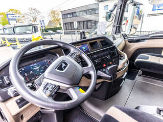 2021-man-tgx-18-470-1448823-46888764