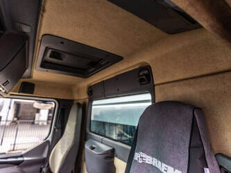 2002-renault-premium-270-1448826-46888797