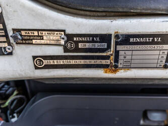 2002-renault-premium-270-1448826-46888801