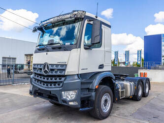 Image de CAMIONS 2021 Mercedes-Benz Arocs 2643 À vendre à Belgique