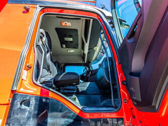 2016-mercedes-benz-arocs-4745l-46888883