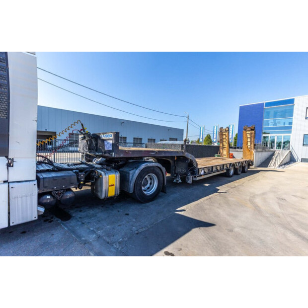 2002 Robuste Kaiser S570-46888893